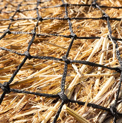 Round Bale Hay Net Knotless 4 x 4