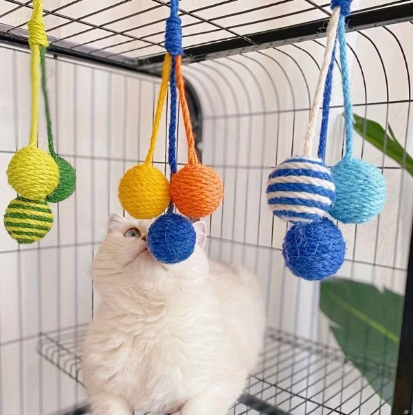 3-1 DURABLE SISAL CAT TOY BALL